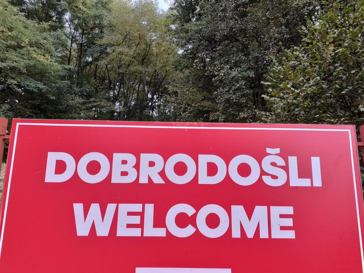 Obiteljski Apartman Borovi Високо Экстерьер фото