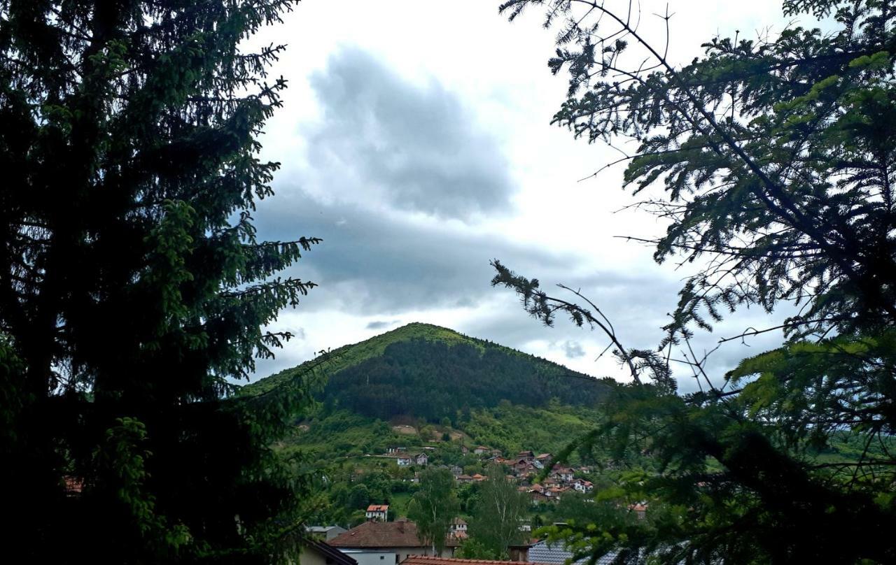 Obiteljski Apartman Borovi Високо Экстерьер фото